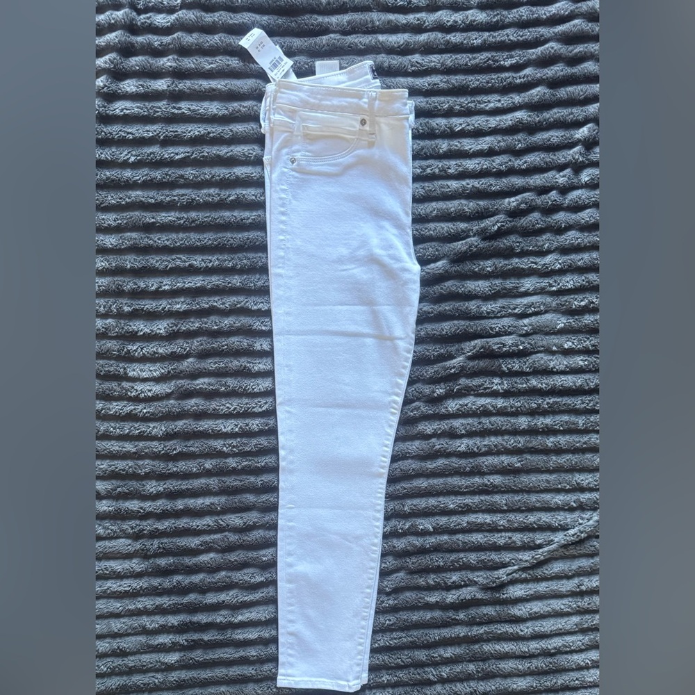 Abercrombie & Fitch Women's White Skinny High Rise Jeans